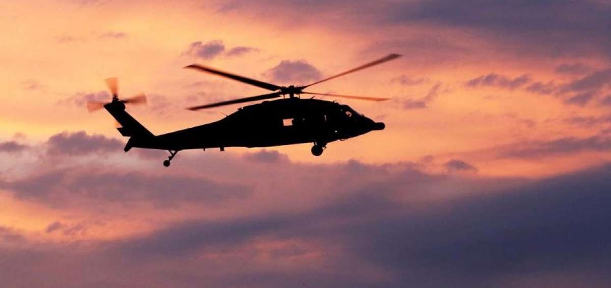 Imagen de archivo de helic&oacute;ptero (Esteban Biba / EFE)