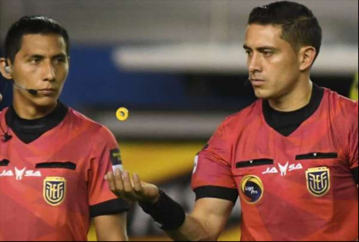 &Aacute;rbitros ecuatorianos no se presentar&iacute;an a los partidos del campeonato de f&uacute;tbol