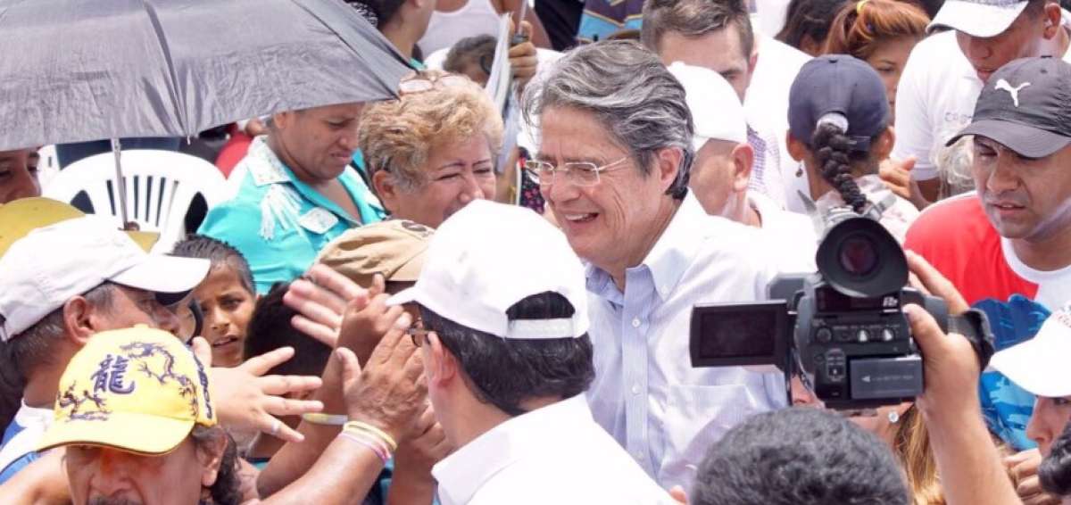 El candidato de CREO recorri&oacute; el Guasmo y culmin&oacute; la actividad con una concentraci&oacute;n. Previamente se pronunci&oacute; sobre la situaci&oacute;n de la venezolana Tintori.