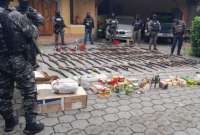Las armas encontradas en Cumbayá.