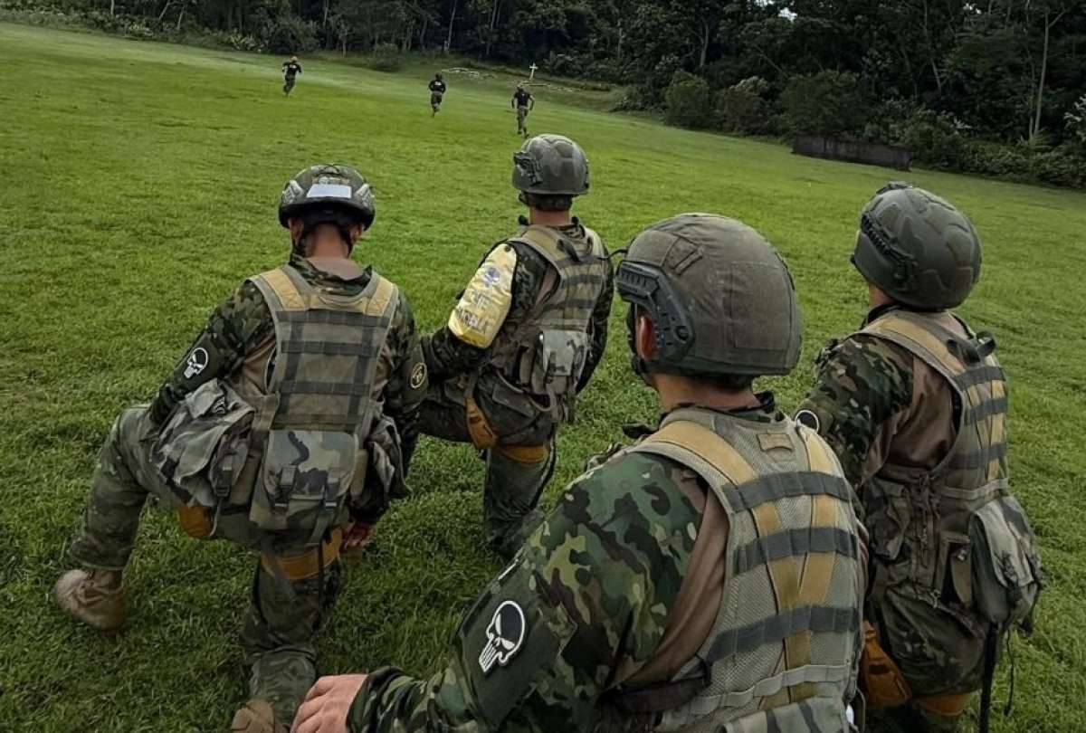 Noboa decreta cooperaci&oacute;n internacional para enfrentar el conflicto armado interno en Ecuador