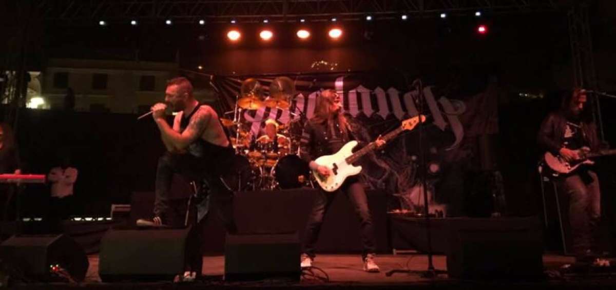 Al concierto de Avalanch fueron 300 personas. Se esperaban 1.200. 