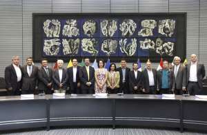 Los representantes de las agencias p&uacute;blicas debatieron en el sal&oacute;n principal de la Unasur, en Quito. Foto: Andes