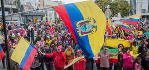 Los habitantes de Tulc&aacute;n vistieron de rosa y coparon las calles con bicicletas y carteles para mostrar su apoyo a la &ldquo;Locomotora de Carchi&rdquo;, Richard Carapaz, quien no defraud&oacute; y se coron&oacute; campe&oacute;n del Giro de Italia 2019.