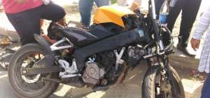 Al momento del accidente, el polic&iacute;a iba en su moto hacia Guayacanes, donde prestaba servicio.
