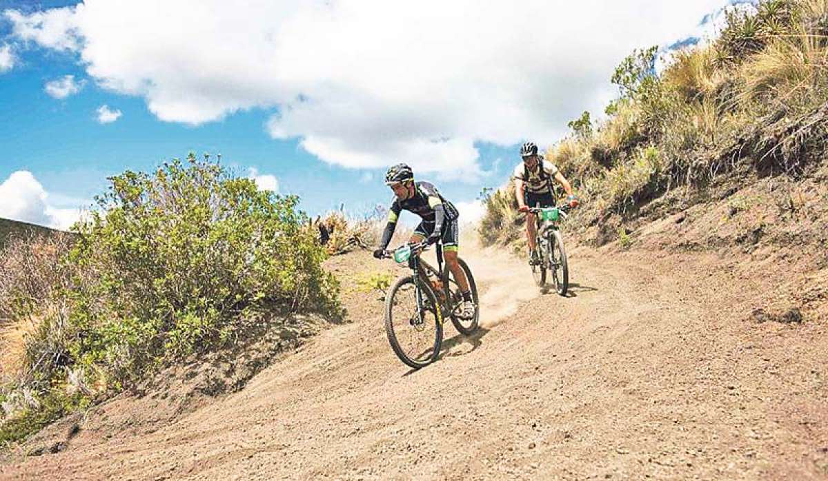 Las versiones anteriores, en la zona del nevado, inclu&iacute;an algunos caminos anchos; el trayecto de 2015 estar&aacute; lleno de chaqui&ntilde;anes y sendas estrechas. Cortes&iacute;a cikla