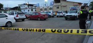 Un joven de 19 a&ntilde;os fue asesinado a  bala en un parqueadero de la ciudadela El Recreo, en el cant&oacute;n Dur&aacute;n. 