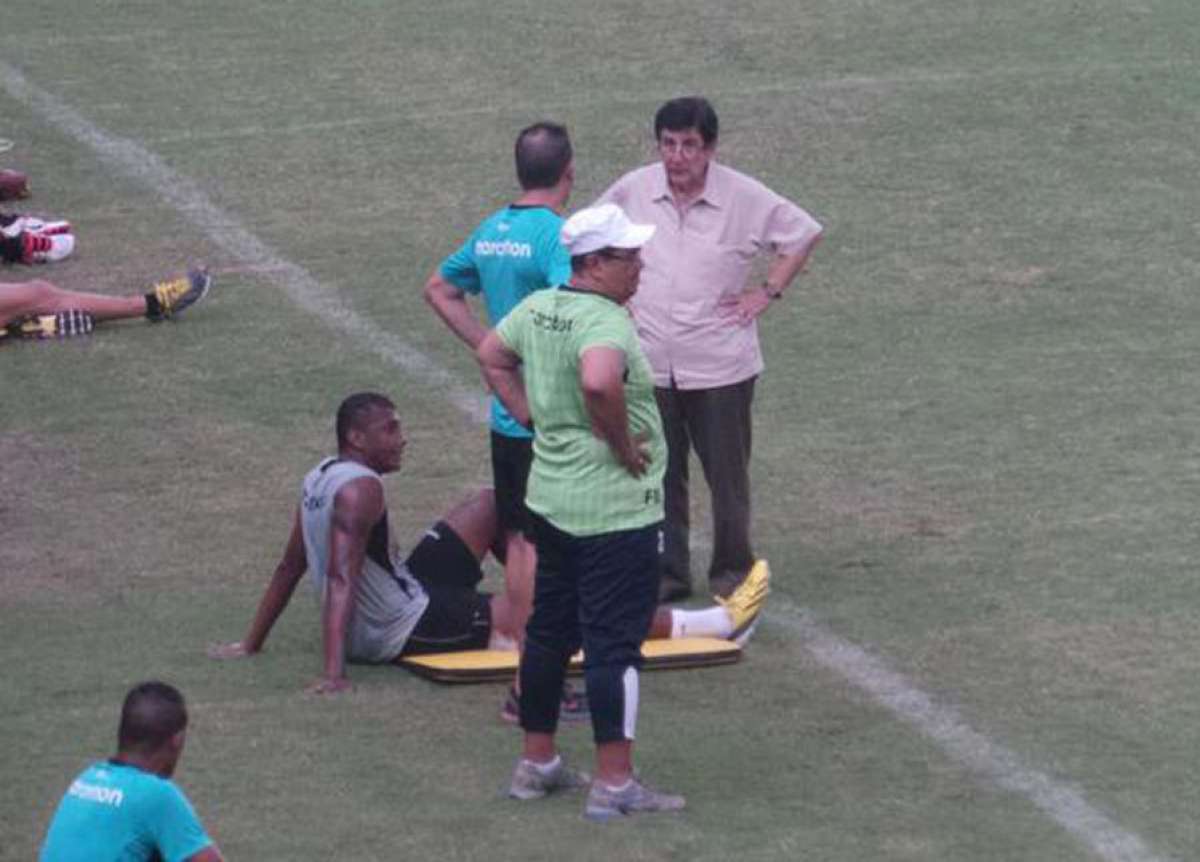Minda no podr&iacute;a jugar ante el Deportivo Cuenca este fin de semana: Foto: @Hincha_Amarillo 