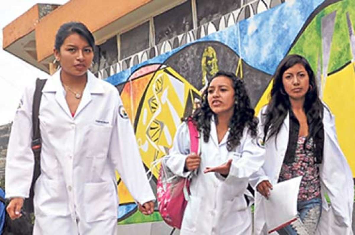 M&aacute;s de 3 mil estudiantes del &uacute;ltimo a&ntilde;o de medicina estudiar&aacute;n  los contenidos vistos durante toda la carrera para rendir la evaluaci&oacute;n. Foto: Archivo