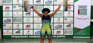 Neisi Dajomes, ascendente deportista nacional.