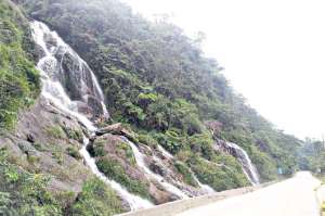 En la famosa cascada de esta provincia, el Ministerio construir&aacute; un puente.