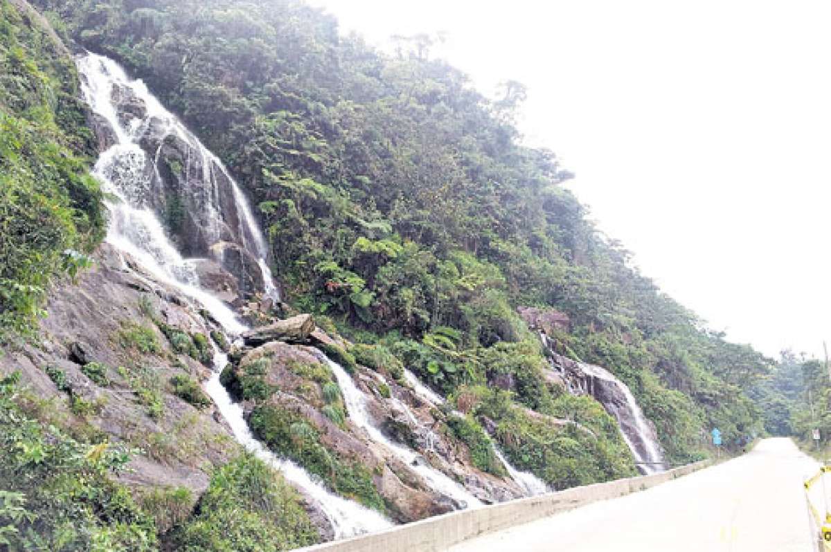 En la famosa cascada de esta provincia, el Ministerio construir&aacute; un puente.