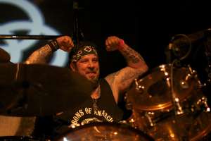 Baterista de Twisted Sister muere a los 55 a&ntilde;os