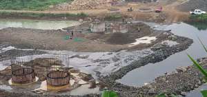 54% de avance registra puente sobre el r&iacute;o Quindigua, en Los R&iacute;os