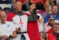 FIFA prohíbe los trajes cruzados de los ingleses en los partidos