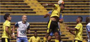 El estadio Ol&iacute;mpico Atahualpa registr&oacute; poca asistencia de p&uacute;blico en el partido entre sangolquile&ntilde;os y orenses.