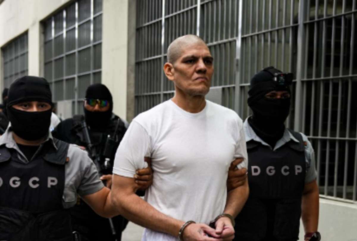 El mandatario de El Salvador, Nayib Bukele, expuso los rostros de los 