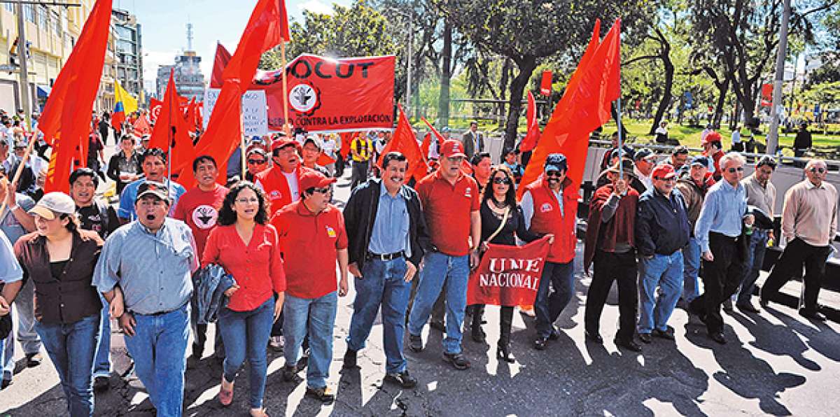Trabajadores de los gremios de oposici&oacute;n durante la marcha del pasado 1 de mayo. Foto: Archivo