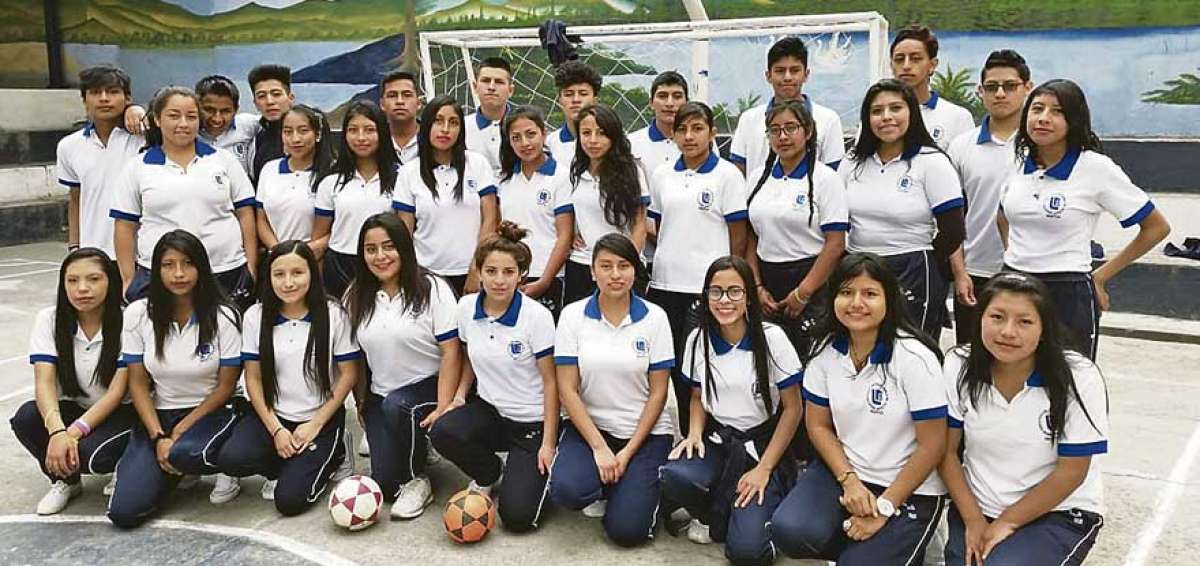 Los estudiantes se sienten motivados y trabajan con entusiasmo en los diferentes productos comunicativos.