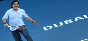 Maradona animar&aacute; a Argentina en final de Copa Davis en Zagreb