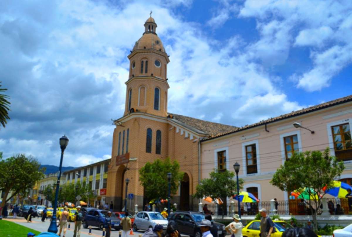 Otavalo es uno de los cantones de Imbabura más visitados por los turistas.