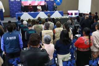 CNE inaugura el voto en el exterior para la segunda vuelta electoral en el país
