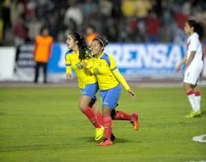Con un gol de Adriana Barr&eacute;, a los 92 minutos, la selecci&oacute;n de f&uacute;tbol nacional se impuso a Per&uacute; en el debut de la Copa Am&eacute;rica Femenina. 