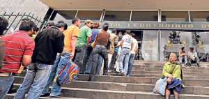 Los jubilados son motivo de titulares por ahora en algunos medios de comunicaci&oacute;n. M&aacute;s all&aacute; de esta realidad, &iquest;qu&eacute; sucede con el resto de adultos mayores? Foto: Carlos Pozo / El Tel&eacute;grafo