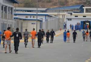 La emergencia obligó a la activación de los protocolos de control, búsqueda y contención dentro y fuera del centro penitenciario.