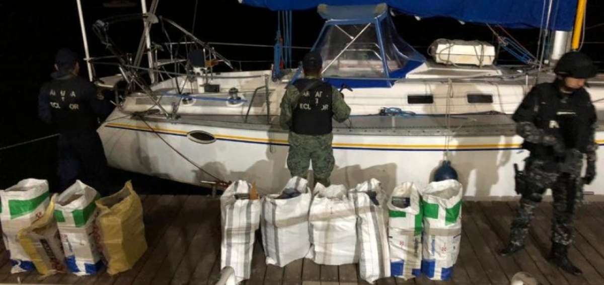 La embarcaci&oacute;n y la droga fueron incautados la noche del martes 13 de noviembre.