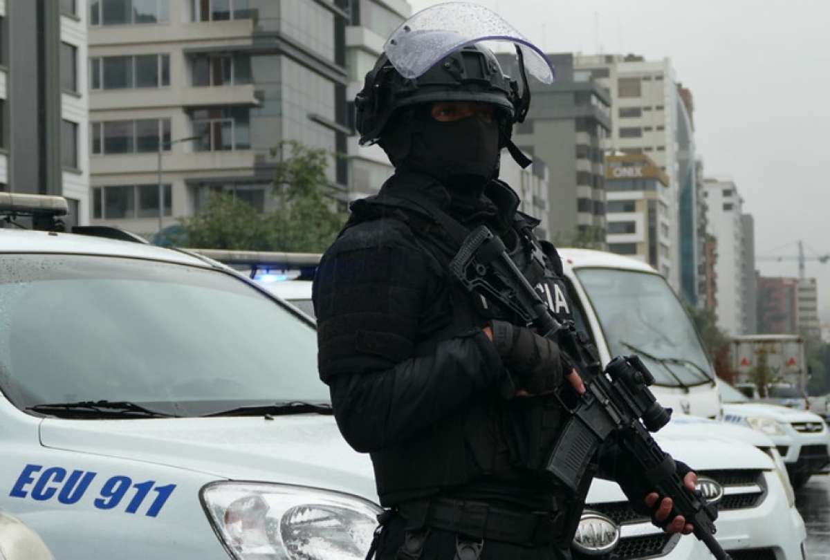 El plan de seguridad incluye la adquisici&oacute;n de helic&oacute;pteros, radares y sistemas avanzados de inteligencia.