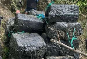Incautan 4,5 toneladas de coca&iacute;na en Manab&iacute; en operativo conjunto con EE. UU..