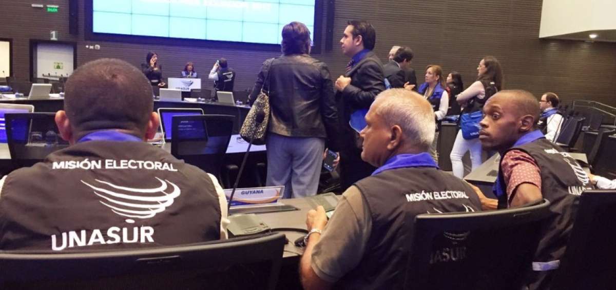 Misi&oacute;n de Unasur valora el trabajo del CNE mientras escucha a los movimientos pol&iacute;ticos
