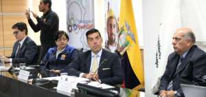 Autoridades del Ministerio del Trabajo, Fenedif y Conadis durante el encuentro.