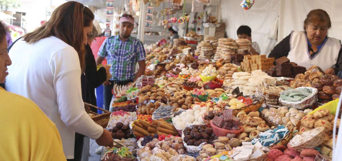 Los dulces comienzan a prepararse con una semana de anticipaci&oacute;n. Los precios van desde los $ 0,20 cada unidad hasta $ 1, dependiendo de su tama&ntilde;o y calidad.