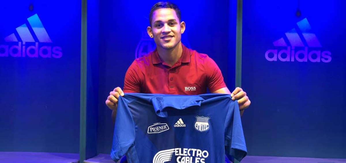 El venezolano Edwuin Pern&iacute;a es habilitado por la LigaPro