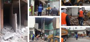 Vivienda afectada por temblores es demolida en el suroeste de Guayaquil