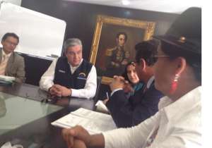 Domingo Paredes, presidente del CNE, recibi&oacute; hoy a los representantes del MPD. Foto: Tomada del Twitter de Ciro Guzm&aacute;n. 