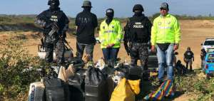 La droga decomisada por agentes de la UIAN estaba empaquetada y guardada en sacos de yute. El destino final del alcaloide era Estados Unidos.