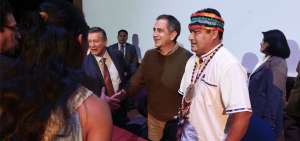 Jaime Vargas, presidente de la Conaie, acudi&oacute; a la inauguraci&oacute;n de clases en el Teatro de la UCE.