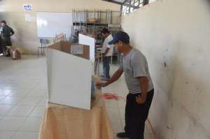 En el cant&oacute;n azuayo el voto fue electr&oacute;nico. 
