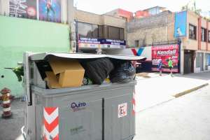 Los moradores de la Villaflora (sur de Quito) se&ntilde;alaron que los carros de recolecci&oacute;n de basura no pasan desde el lunes pasado. Foto: Carina Acosta/ EL TEL&Eacute;GRAFO