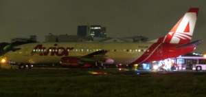 El avi&oacute;n de la aerol&iacute;nea Avior qued&oacute; en el extremo de la pista ubicado en la ciudadela La Atarazana.
