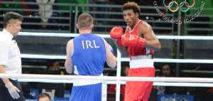 Mina gan&oacute; 28-27 al irland&eacute;s Ward y ahora ir&aacute; a cuartos de final de su categor&iacute;a 81 kg.