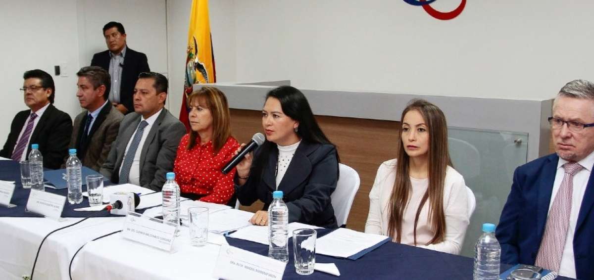 Mar&iacute;a del Carmen Maldonado anunci&oacute; las medidas adoptadas contra un funcionario de la justicia por presunta violaci&oacute;n. 