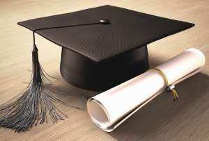 Ecuador anula m&aacute;s de 2 700 t&iacute;tulos de universidad nicarag&uuml;ense clausurada