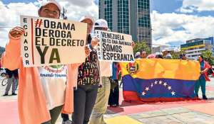 Venezolanos, ecuatorianos, cubanos y colombianos participaron ayer, en Quito, del &lsquo;Tribunal Antiimperialista&rsquo;, en donde se denunci&oacute; la injerencia estadounidense. Foto:  Santiago Aguirre / El Tel&eacute;grafo