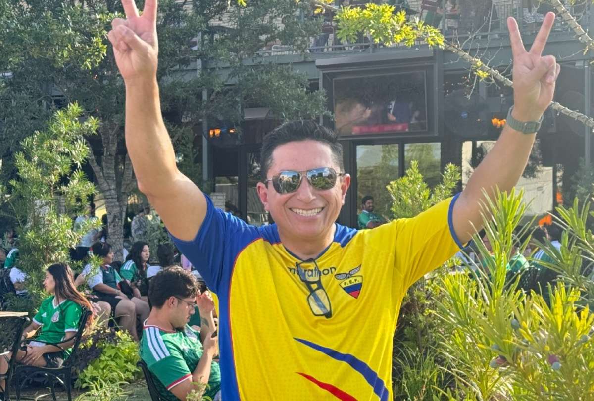 Hinchas ecuatorianos presentes en la previa al partido Ecuador vs. M&eacute;xico
