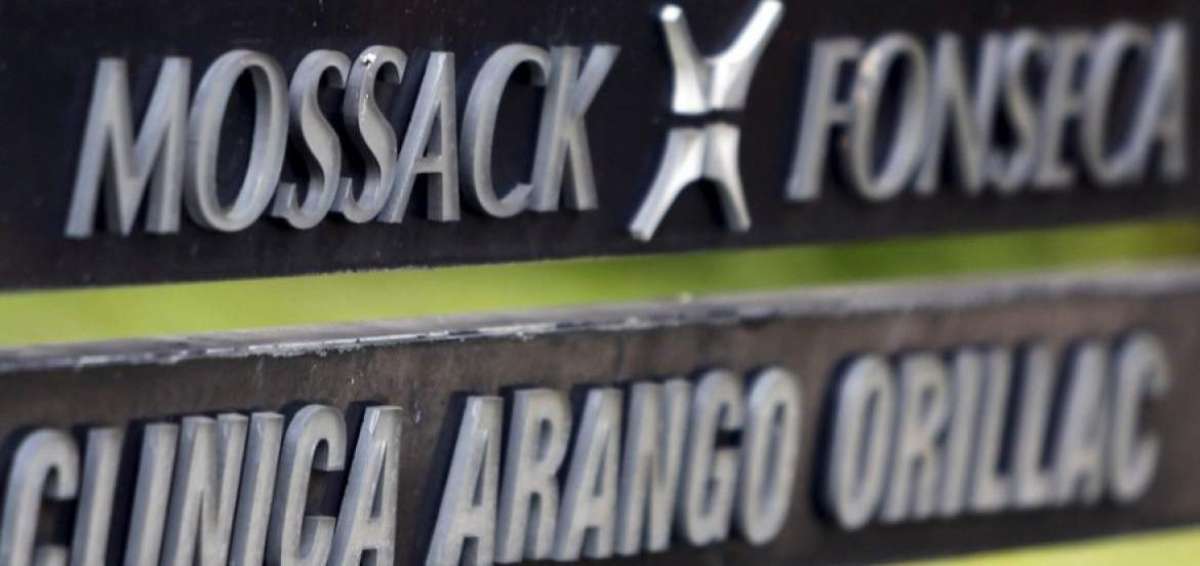 La firma paname&ntilde;a Mossack Fonseca, especializada en servicios fiduciarios, dijo que su servidor fue hackeado.