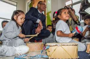 Glas inaugura Escuela del Milenio y a&ntilde;o lectivo 